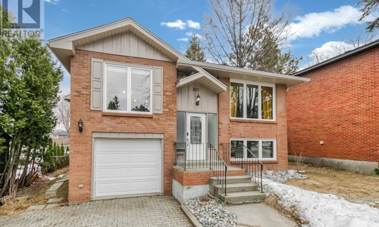 267 Southgate Crescent