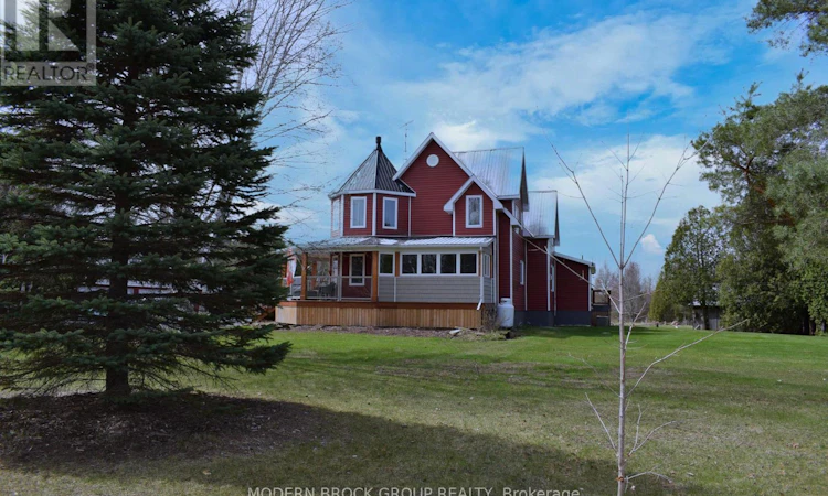 8224 15 County Road