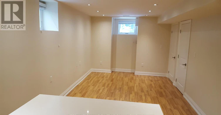 LOWER-24 Duggan Avenue, Toronto, ON, M4V 1Y2 - 3