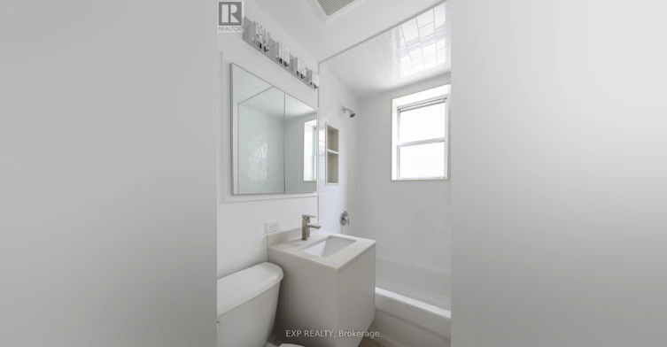 1-73 Balfour Avenue, Toronto, ON, M4C 1T4 - 3