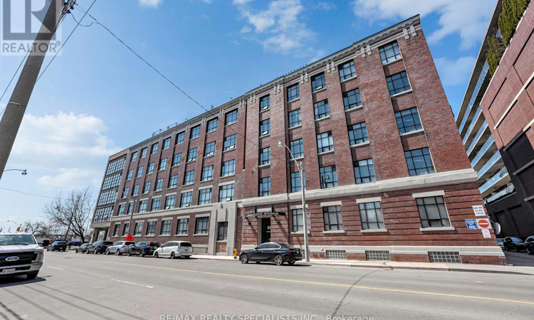 520-68 Broadview Avenue