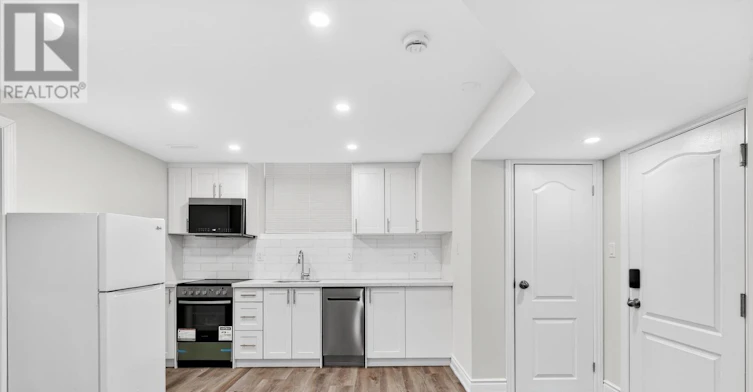 LOWER-48 Eringate Court, Hamilton, ON, L8J 0L7 - 5