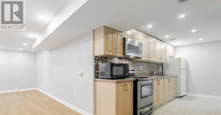 BASEMENT-31 Clair Road, Toronto, ON, M3N 1A7 - 5