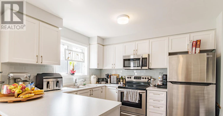 99 Kyanite Lane, Ottawa, ON, K2J 7B4 - 9