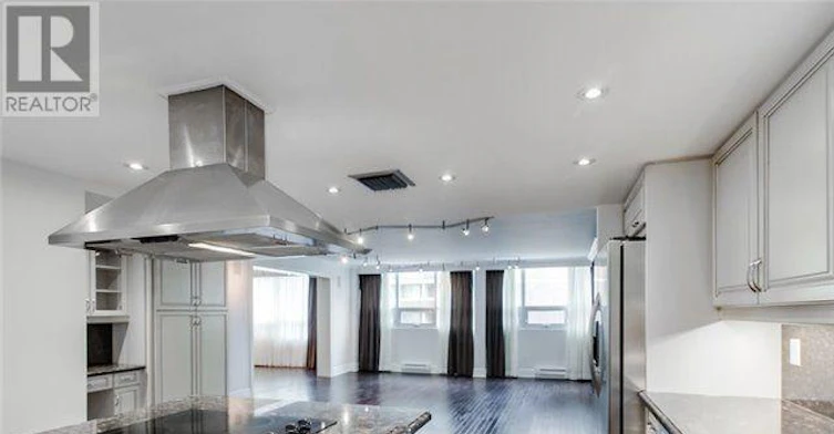 PH1605-71 Charles Street E, Toronto, ON, M4Y 2T3 - 10