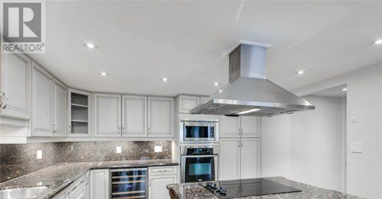 PH1605-71 Charles Street E, Toronto, ON, M4Y 2T3 - 14