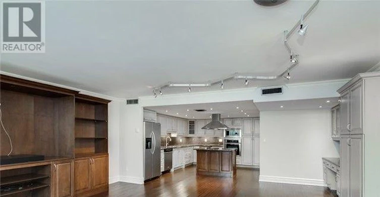 PH1605-71 Charles Street E, Toronto, ON, M4Y 2T3 - 5
