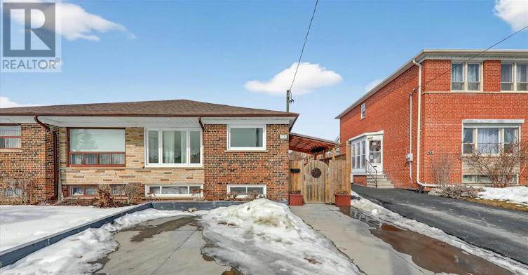 ROOM-12 Kanarick Crescent, Toronto, ON, M3L 1P4