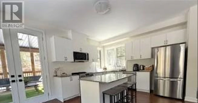 80-1011 Kingsridge Court, Lake of Bays, ON, P1H 0K1 - 2