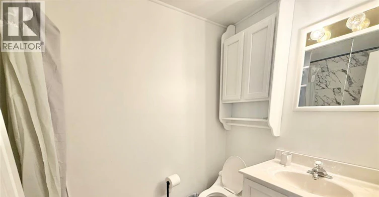 MAIN-10664 Atwater Crescent, Windsor, ON, N8N 2T1 - 15