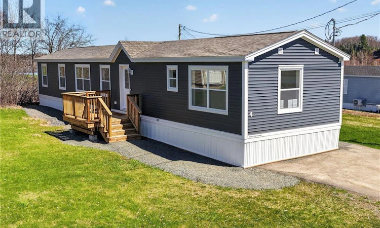 4 Alex Avenue