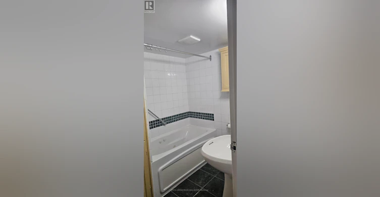 B-21 Beatrice Street W, Oshawa, ON, L1G 3M6 - 5