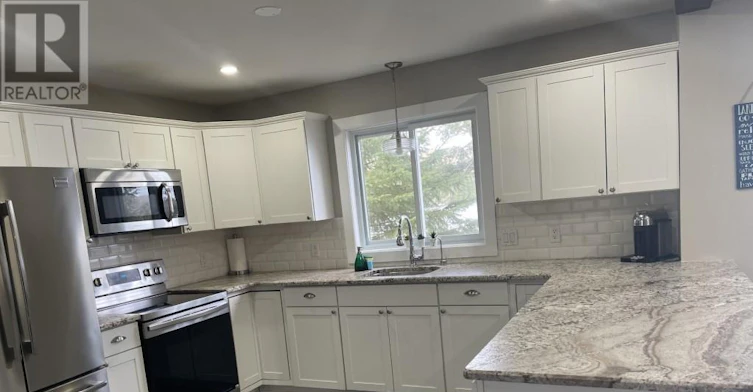 1038 Squirrel Lane, Highlands East, ON, K0L 1C0 - 14