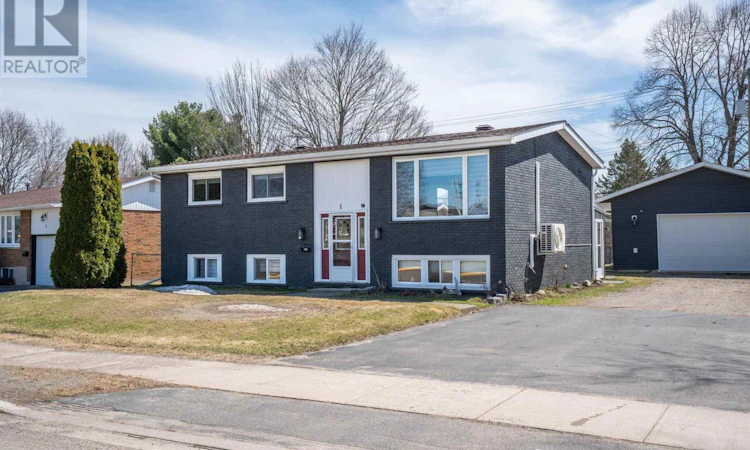 1 Chambers Avenue