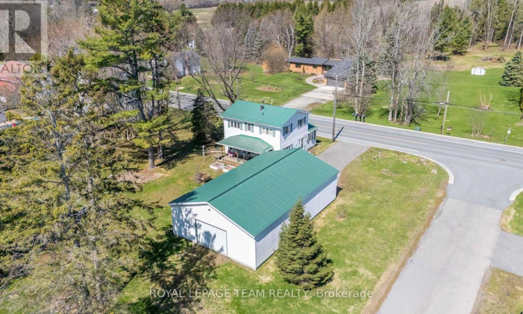 12106 Lakeshore Drive