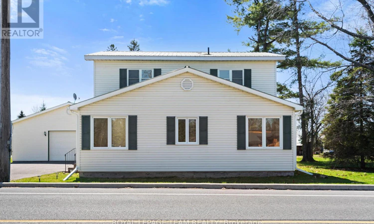 12106 Lakeshore Drive