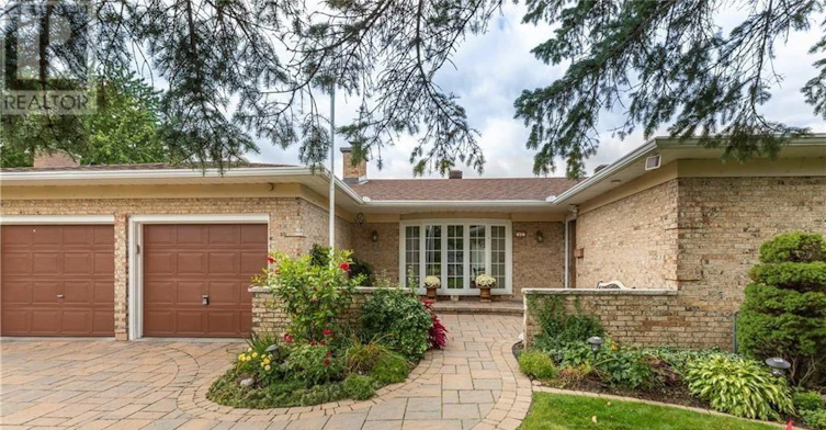 11 Jerrilynn Crescent, Ottawa, ON, K2J 1H3 - 2
