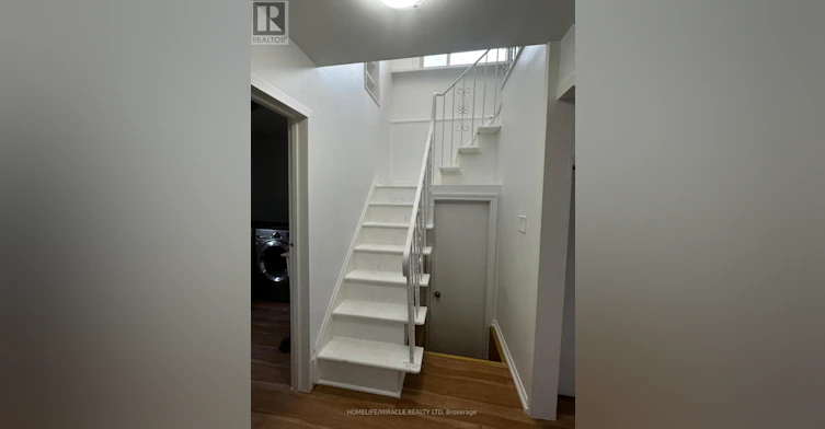 MAIN & SECOND-33 Jeavons Avenue, Toronto, ON, M1K 1S9 - 17