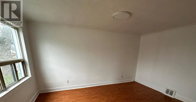 MAIN & SECOND-33 Jeavons Avenue, Toronto, ON, M1K 1S9 - 3