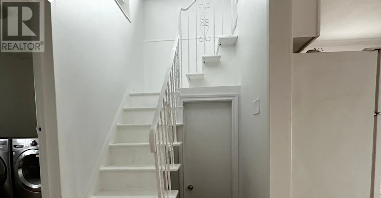 MAIN & SECOND-33 Jeavons Avenue, Toronto, ON, M1K 1S9 - 7