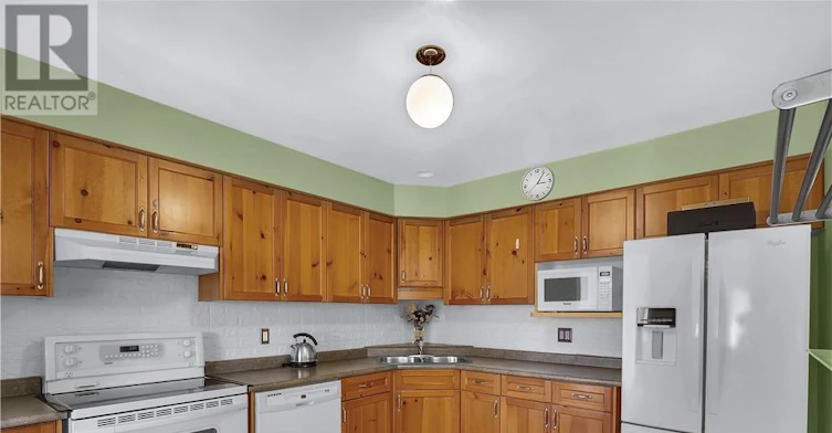 11-185 North Centre Road, London, ON, N5X 4C9 - 3