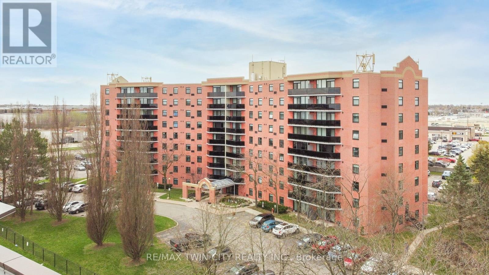 207-9 Bonheur Court, Brantford, ON, N3P 1Z5