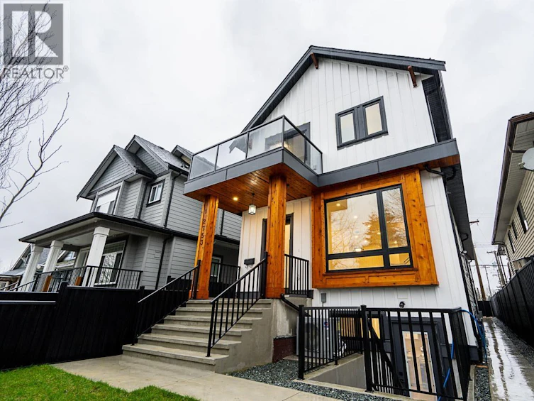 1-2753 Nanaimo Street, Vancouver, BC, V5N 5E9 - 2