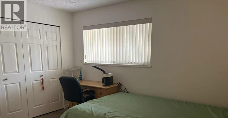 Ground Level-3316 Flagstaff Place, Vancouver, BC, V5S 4K8 - 2