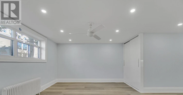 2-6 Saranac Boulevard, Toronto, ON, M6A 2G3 - 10