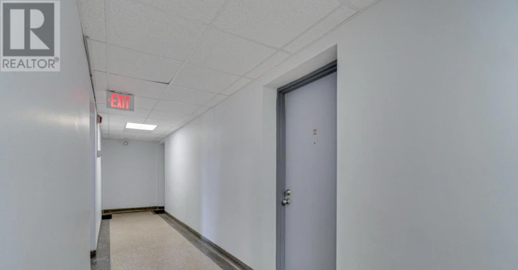 2-6 Saranac Boulevard, Toronto, ON, M6A 2G3 - 4