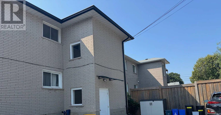 1-110 Tecumseh Avenue, Oshawa, ON, L1G 3N4 - 10