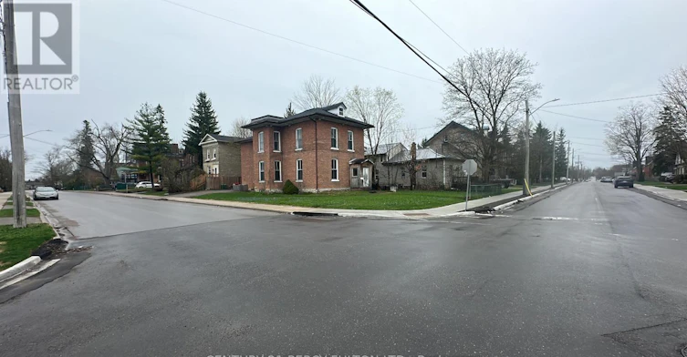 ROOM-23 Glenelg Street W, Kawartha Lakes, ON, K9V 2T9