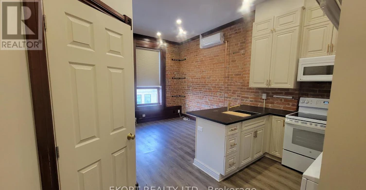 5-251 Front Street, Belleville, ON, K8N 2Z6 - 2