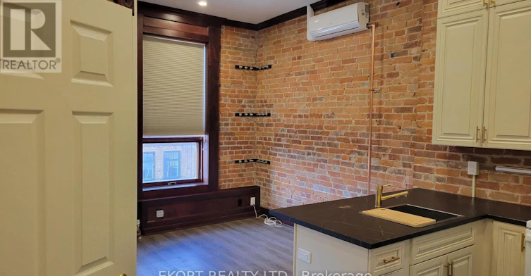 5-251 Front Street, Belleville, ON, K8N 2Z6 - 3