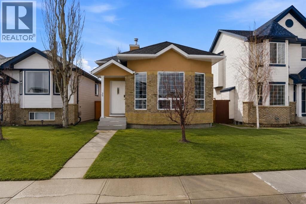 39 Saddlemont Close NE, Calgary, AB, T3J 4V1