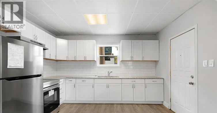 1-736 University East, Windsor, ON, N9A 2Z7 - 9