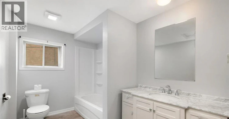 1-736 University East, Windsor, ON, N9A 2Z7 - 8