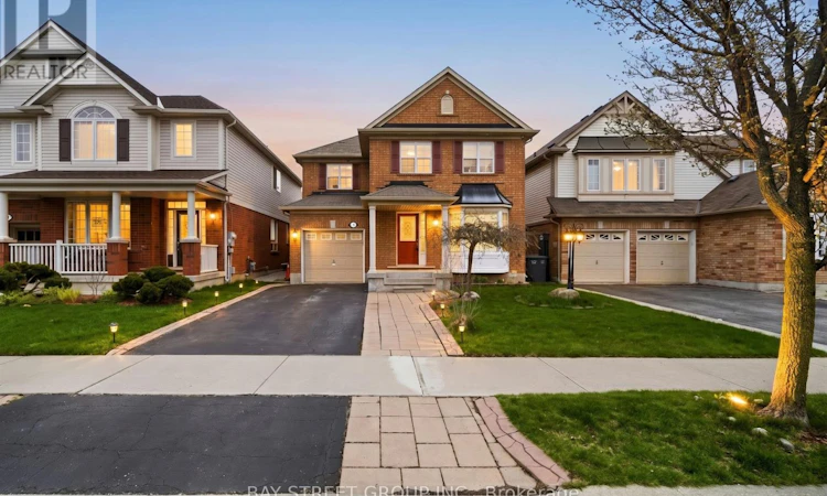 4 Decker Hollow Circle