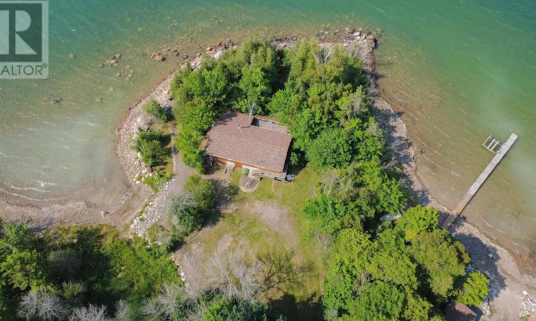 305 Copper Bay Road