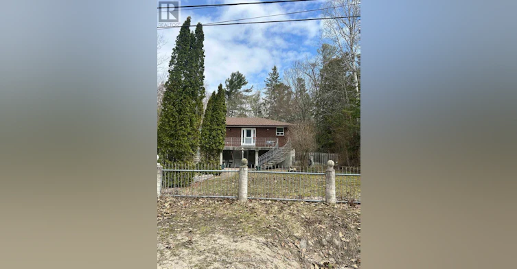 MAIN-61 Cedar Lane Drive, Wasaga Beach, ON, L9Z 2S1 - 2