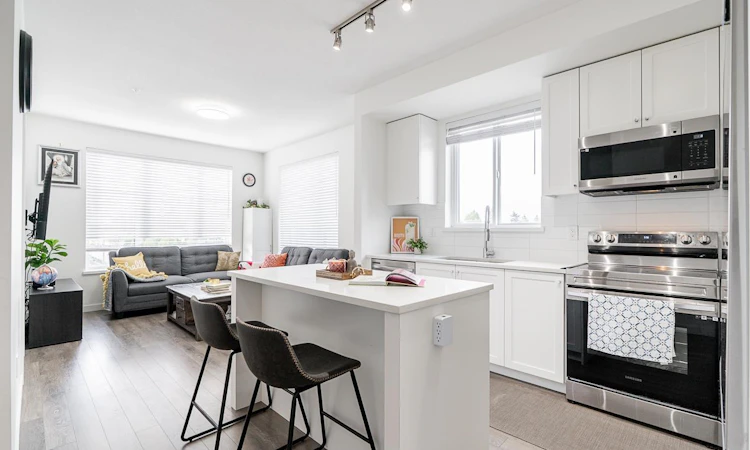 412-15848 Fraser Highway