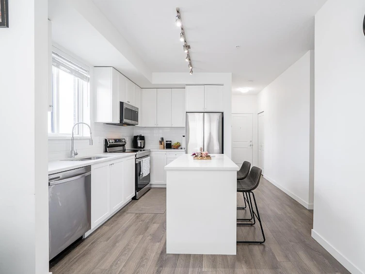 412-15848 Fraser Highway, Surrey, BC, V4N 6X6 - 5