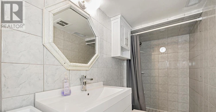 LOWER LEVEL-51 Mangrove Road, Toronto, ON, M6L 2A4 - 16