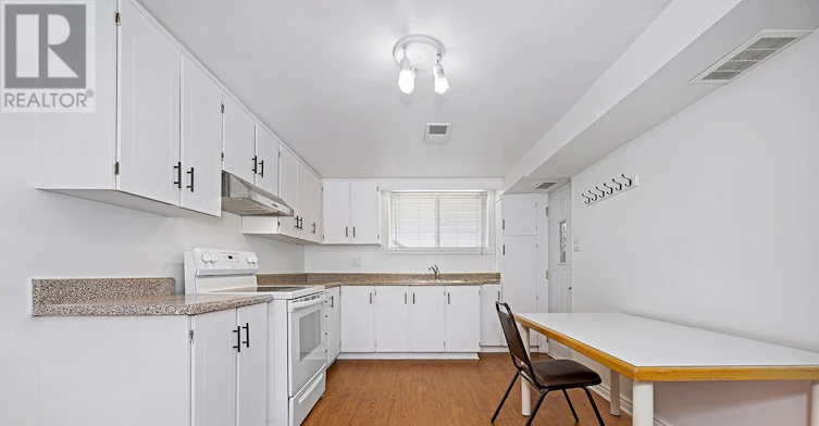 LOWER LEVEL-51 Mangrove Road, Toronto, ON, M6L 2A4 - 6