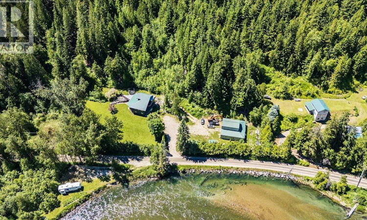 2809 West Slocan Valley Road
