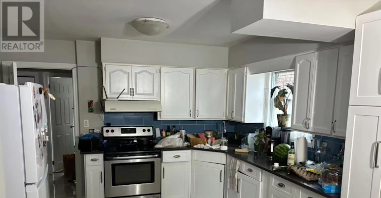 32 Gale Crescent, St. Catharines, ON, L2R 3K9 - 8