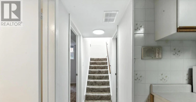BSMT 2-83 Sherwood Road E, Ajax, ON, L1T 2Y7 - 7