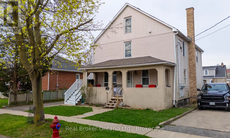 307 Wallace Avenue S