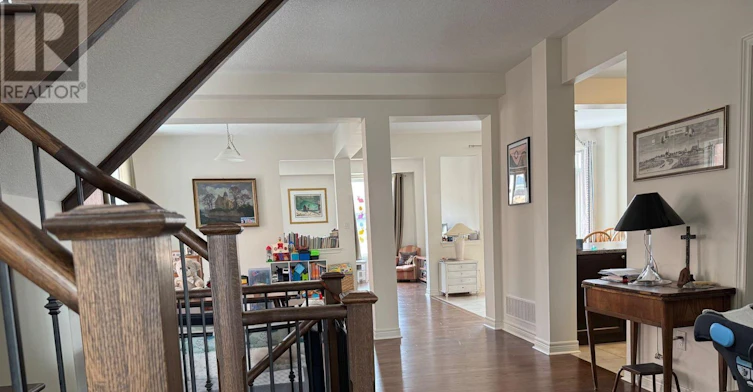678 Park Avenue WEST, Bradford West Gwillimbury, ON, L3Z 0N1 - 8