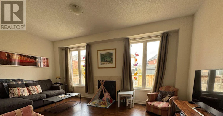 678 Park Avenue WEST, Bradford West Gwillimbury, ON, L3Z 0N1 - 3